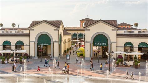 Boutique FENDI Serravalle Designer Outlet Serravalle Scrivia